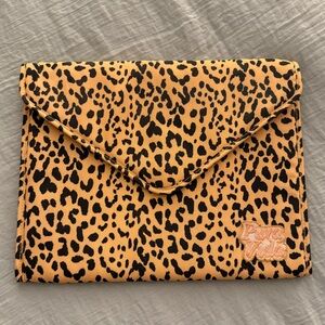 Pura Vida Leopard Laptop Case